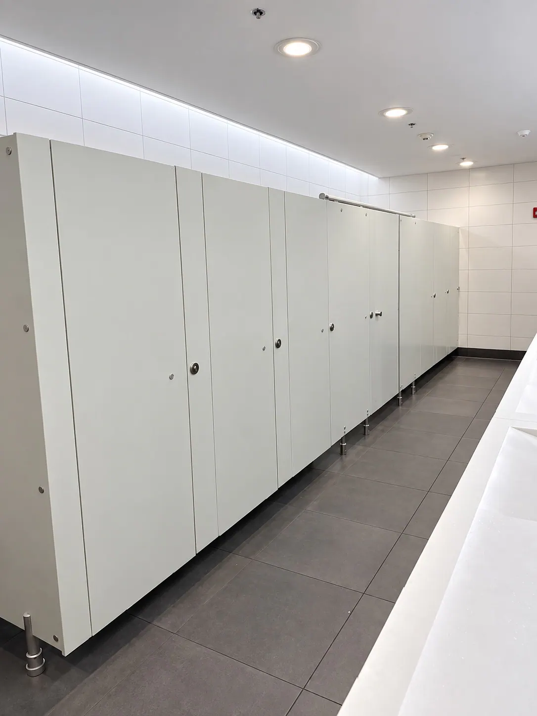 Miami International Airport partition installation